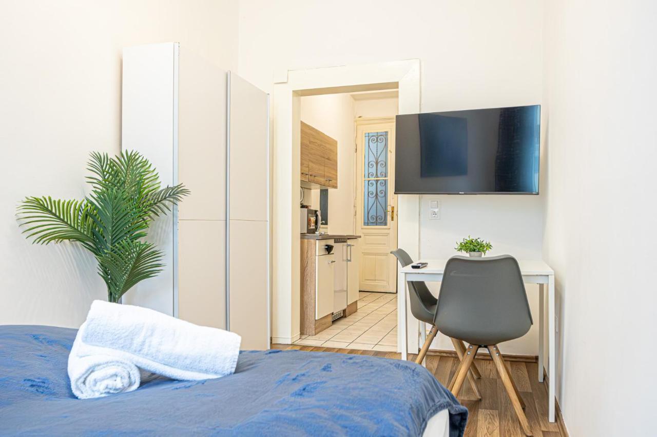 Modern Comforts: Chic Studio Apt Centrally Located 维也纳 外观 照片