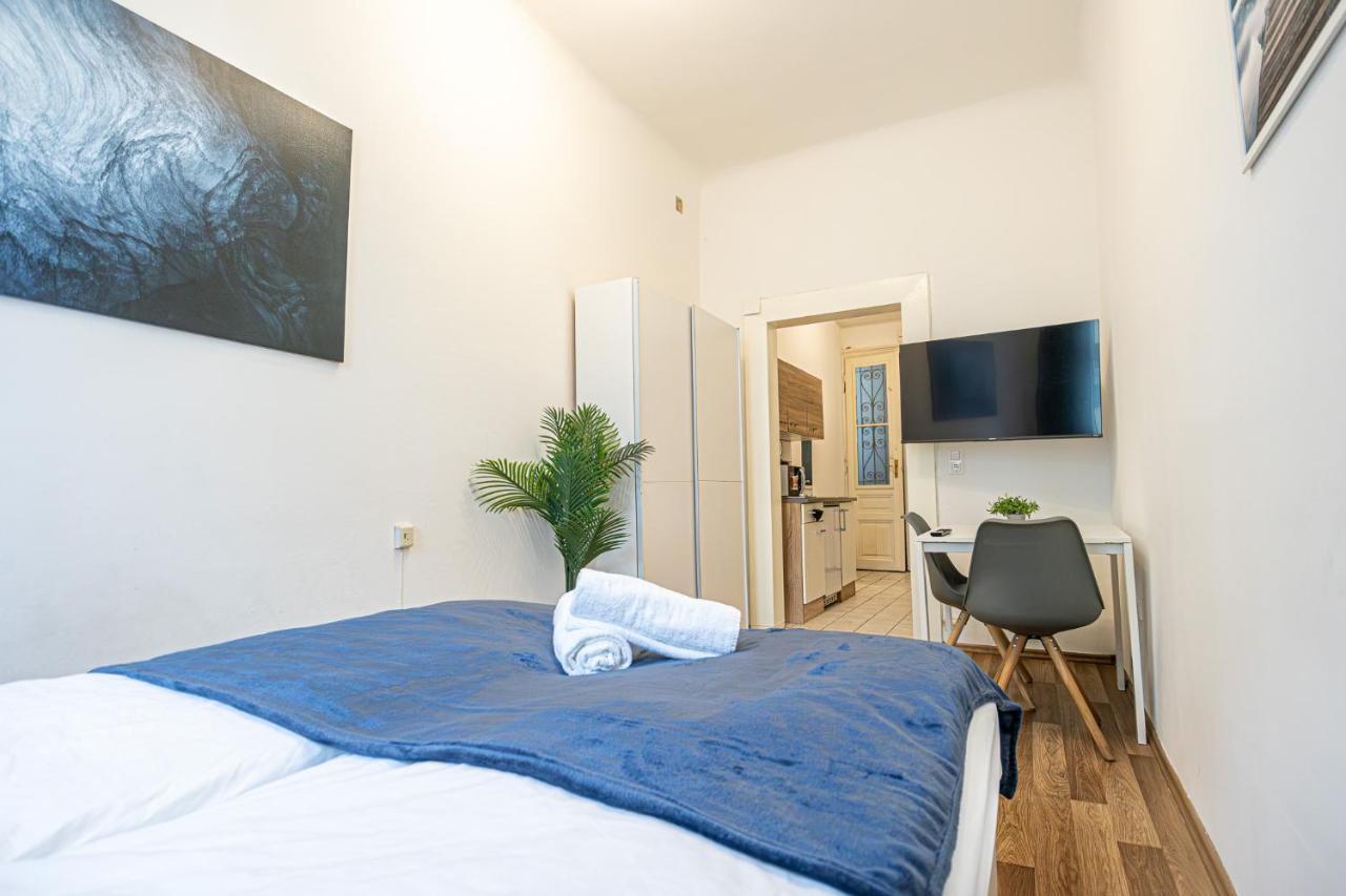 Modern Comforts: Chic Studio Apt Centrally Located 维也纳 外观 照片